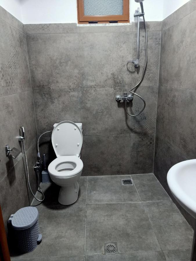 Room Click Inn Gjirokastër Extérieur photo